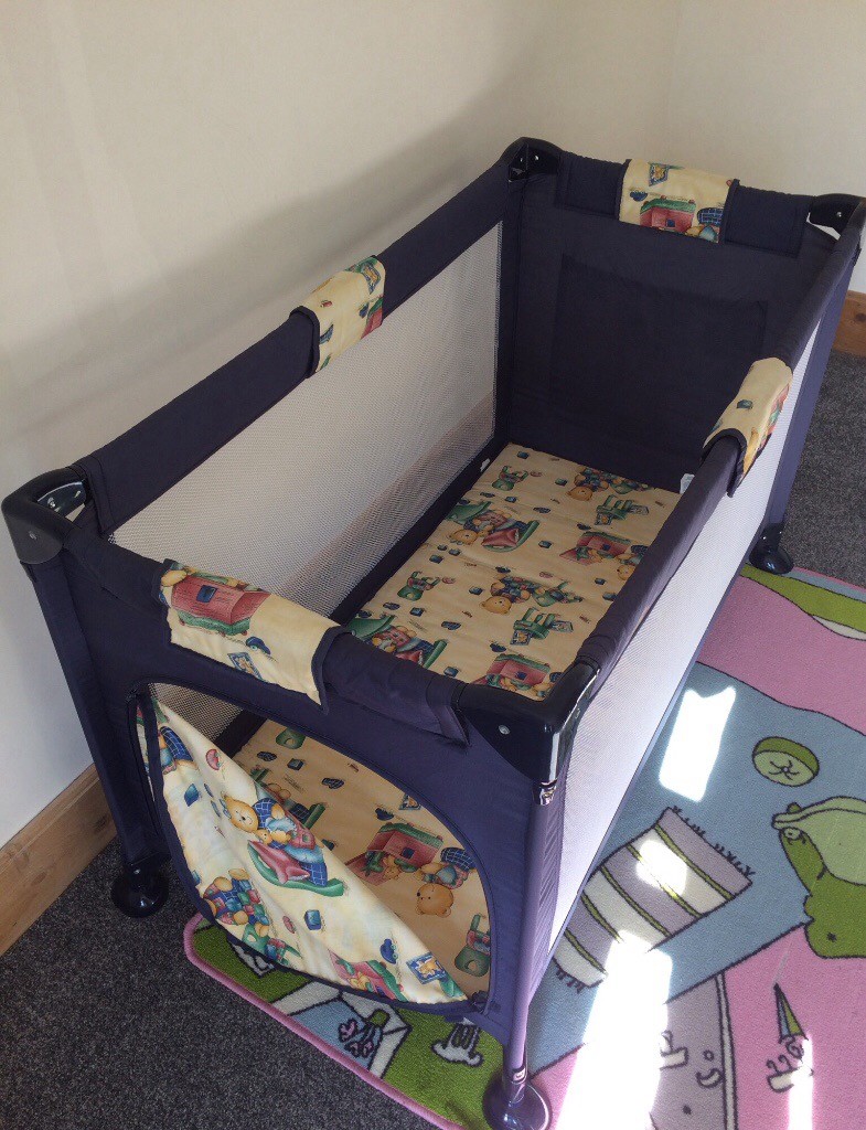 kiddio travel cot